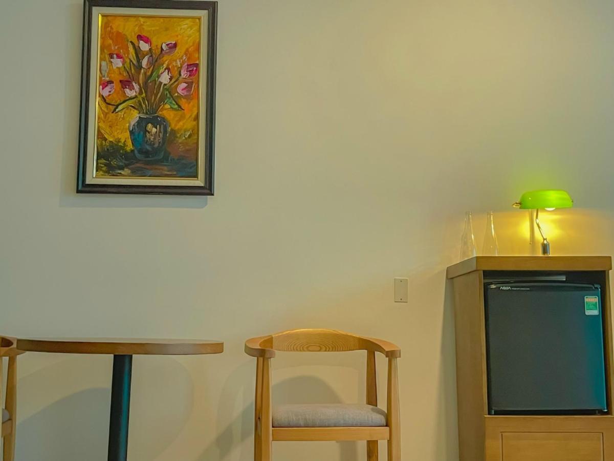 Khách sạn hẻo lánh Nhatdinh *